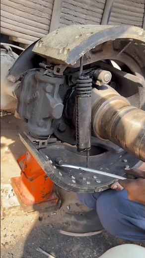 Truck wheel brakepad spring fixing hacks #foryouシ #wheels #brakepad #spring #hacks #mechanic #viral