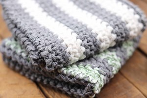 Modern Washcloth Crochet Pattern | Rich Textures Crochet