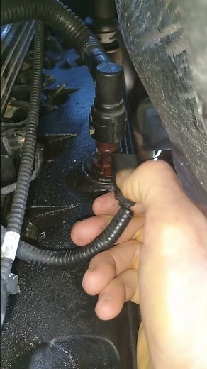 2008 Ford 6.8L V10 remove PCV valve