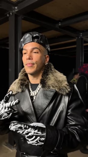 Outpump | @sferaebbasta, @tonyboygohard, @fuckshiva, @nerissimaserpe e @papakvins nel backstage pronti a sfilare per @pdf.channel. | Instagram