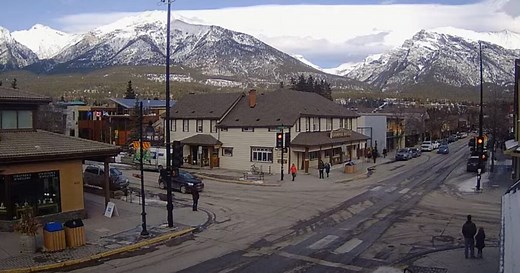 Canmore Live Streaming Webcam "Main Street": Visit Canmore Alberta