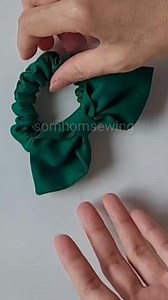 1.3M views · 10K reactions | Bow scrunchie diy #reels #starseverywhere #hairbow #hairaccessories #handmadebow #fabricbow #bow #bowforhair #bowmaking #bowaccessories #sewing #somhomsewing | somhomsewing | Facebook