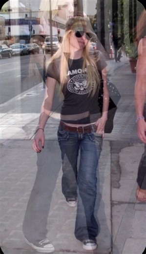 Exploring 2000s Fashion Trends and Influences