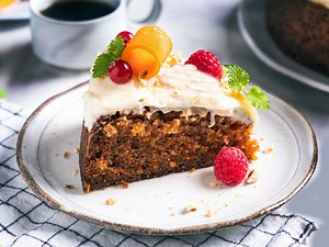 Klassisk gulrotkake i rund form | Oppskrift