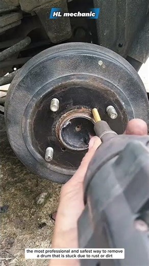 Technique for utilizing the extractor hole #technical #technique #mechanic #remove #ideas