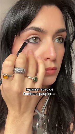 La meilleure astuce make up 🤍 #makeup #maquillage #makeuptips #maquillageyeux