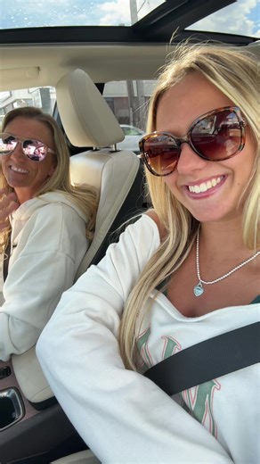 Travel to Florida with mom and I ☀️🌊👙🏝️ #florida #beach #fyp #fypシ #vacations