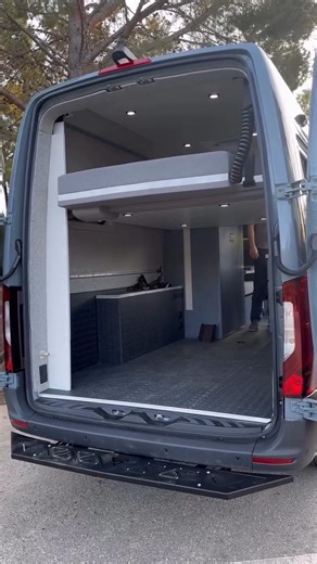 414K views · 659 reactions | This custom campervan by @adfsprinters...