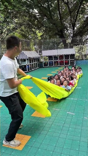 Teacher took the kids around. #shortsvideo