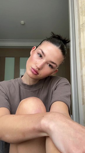 Angelina Farley Daily Makeup Routine