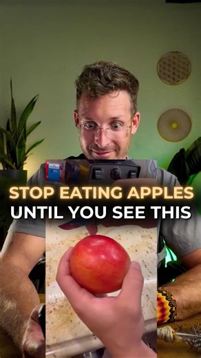 CrucialFOURFarms on Instagram: "🍎 Not All Apple Stickers Are the Same 🍎 You’ve probably noticed those little number stickers on your apples… but do you know what they actually mean? 👀 ❌ Starts with 4: Conventionally grown apples — often coated with synthetic wax and treated with pesticides. Not the cleanest choice. ✅ Starts with 9: Certified organic apples — any waxy shine is naturally produced by the apple itself (I see this every year on my own trees — it’s called plume). ⚠️ Starts with 8: 