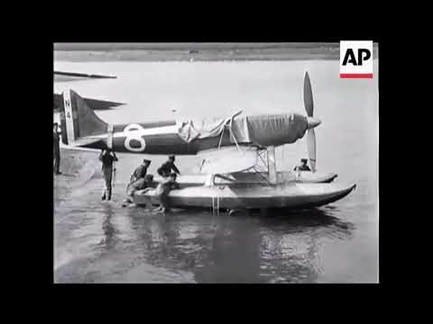 Macchi M.67 and Supermarine S.6 during the Schneider Trophy 1929