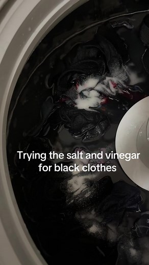Effective Salt and Vinegar Wash for Black Clothes