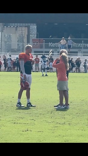 797K views · 1.9K reactions | Joe Burrow spent at least 10 minutes chatting with his parents after practice today. The #Bengals star has officially completed his first normal training camp. He missed one practice during the first week, but was a participant in all of the other sessions | Cincinnati Bengals Talk | Facebook