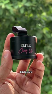Gone are the days of worrying about visible grey roots or patches. Conceal them instantly using RENEE Cover Up Hair Powder. | RenéeCosmetics
