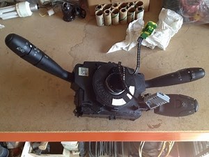 Removal instructions Peugeot 207 light switch