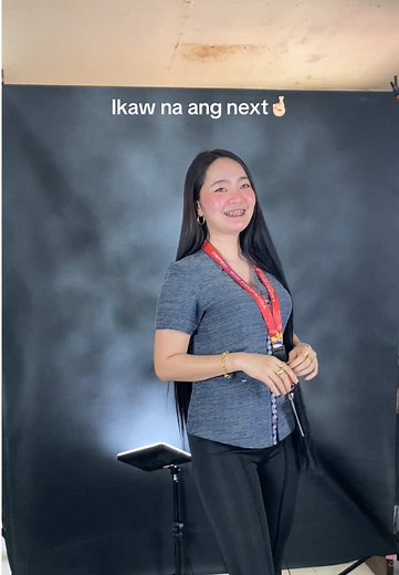 Teacher Pictorial Poses & Ideas | School Photoshoot