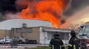 5.8K views · 49 reactions | Bowstring truss construction doing what it does under heavy fire conditions. What is your department’s SOP on dealing with this type of construction? . Credit: Northern Illinois FireGround Photo #flashpointequipment #flowpath #firebehavior #FireEducation | Flashpoint Equipment | Facebook