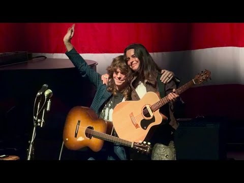Jesse Welles & Steph Strings - Saint Steve Irwin (Toronto 2026)