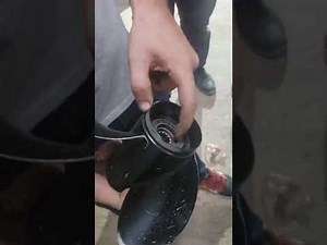 HELICE QUE PATINA EL BUJE.