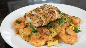 Looking for something quick, easy, and big on flavor? I have the perfect pasta recipe for you! Packed with protein and flavor, this Tuscan Chicken & Shrimp Pasta can be on your dinner table in about 30 minutes. Let's #makeithappen Shopping List: 1 lb chicken breast 1/2 lb Large Shrimp 1-2 tbsp butter 1 shallot or onion 1-2 tbsps all purpose flour 1.5 cups chicken stock or broth 1 tbsp garlic paste 2-3 cups fresh spinach 1/4 cup sundried tomatoes 1 cup heavy cream 1/4 cup shredded parmesan cheese