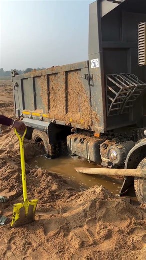 driver ke lg gyi aj driver ki galtj hai#traffic#automobile#youtubeshorts#shorts#trending🔥#drivers