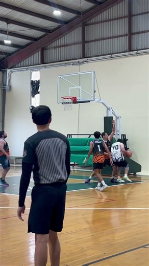 #shorts #ballislife #youtubeshorts #basketball #baloncesto #basketballshorts #highlights