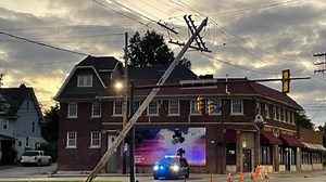 Fatal crash kills 1, injures 3 in Cleveland