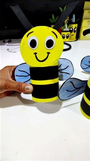 Fun & Easy Honey Bee 🐝 Craft idea // for Kids #youtubeshorts #shorts #viral #trending