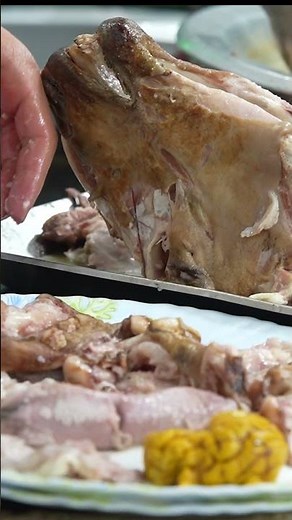 Cooking 1000 lamb heads in one hour / roasted sheep brain
