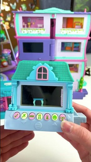 Remember Pixel Chix?! Basically super sassy Tamagotchis from the early 2000's 😆