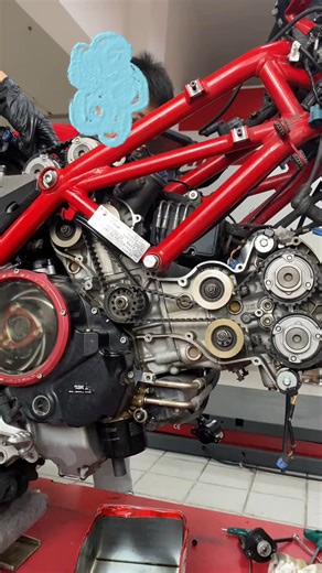 3.7K views · 23 reactions | The Hidden Trick for Perfect Ducati Timing Belts 狼 #motorcycle #bikes #superbikes #helmets #shorts | Bikes | Facebook