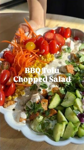 yes, even you can make this BBQ TOFU CHOPPED SALAD 🍅🍗