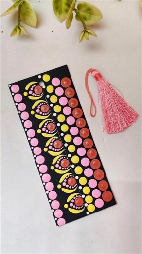 Easy Dot Mandala bookmark #dotmandala #simplemandala #diy #beginnerfriendly #easypatterns #painting