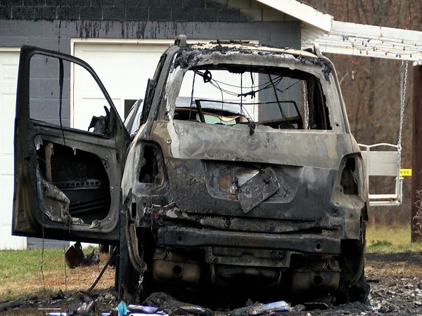‘I couldn’t believe what I was seeing’: Neighbor recalls Christmas morning fatal house fire