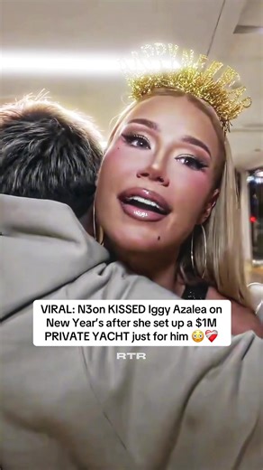 VIRAL: N3on KISSED Iggy Azalea on New Year’s after she set up a $1M PRIVATE YACHT just for him 😳❤️‍🩹 #n3on #viral #iggyazalea #trending #fyp