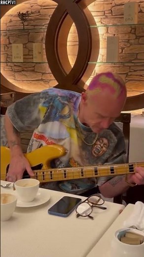 Learn Slap Bass in 31 Seconds With Flea - The Ultimate Lesson! #Shorts #Flea #RedHotChiliPeppers