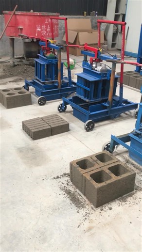 #Mobilebrickmachine #Smallbrickmachine #cementbrickmachine #brickmachine #brickmakingmachine #brickmakingmachinery #blockmakingmachine #hollowbrickmachine #hollowblockmachine #hollowblockmakingmachine #longyubrickmakingmachine #lybrickmakingmachine