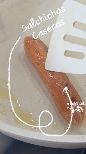 Salchichas de pavo caseras, muy fáciles de hacer, solo hay que tener paciencia y hacer bastantes 😍👌🏼🌭💯 | El delantal de Mamá