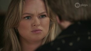 Neighbours 8848 and 8849 / 15th June 2022