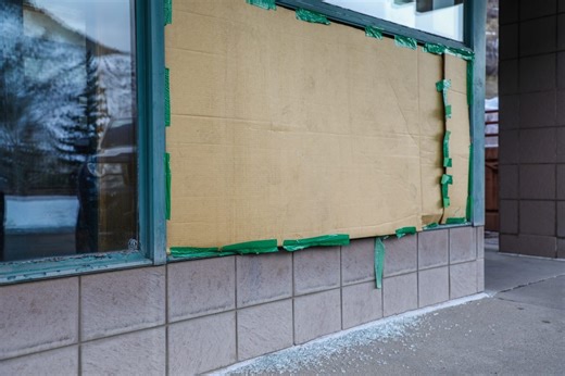 Postal Service promises repairs after Vail’s former mayor says ‘our post office is a mess’