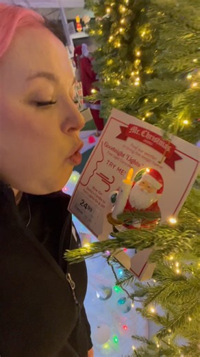 🎅✨ Say goodbye to tangled plugs and hello to magical nights! Blow out the candle and watch your Christmas tree lights vanish in a puff — effortless, fun, and pure holiday wizardry! Perfect for cozy evenings, family moments, and dazzling holiday parties. 🌟🎄💫 #ChristmasMagic #HolidayLights #FamilyFun #ChristmasDecor #EasyChristmas #FestiveVibes #SmartHome #HolidayTradition | Ordinaryon