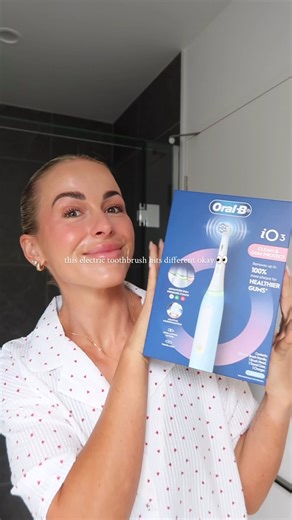 I’ve used an electric toothbrush for a wee while now, but upgrading to the Oral-B iO has honestly taken things to the next level 🪥✨ I’ve got sensitive gums, so I really love that it has a pressure sensor and different cleaning modes - it cleans effectively without being harsh. With regular brushing using Oral-B fluoride toothpaste, it removes up to 100% more plaque than a regular manual toothbrush*, even around the back molars where most people miss. I’ve also been loving the Oral-B whitening s