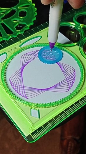 How many Rotations of the Pen in this satisfying Spirograph? #shorts #viral