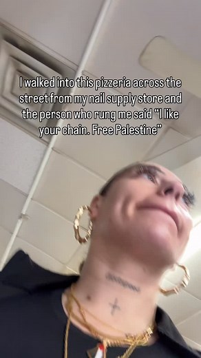 Im getting along with all my new neighbors wonderfully ♥️ @brotherspizzabayonne | Zaneyy Nails