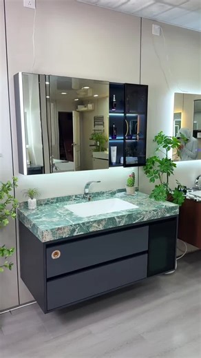 Floating vanity—make your bathroom feel bigger 🪑