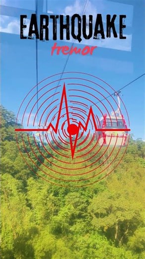 Earthquake 🫨 while on Maokong Gondola #earthquake #earthquaketremors #maokonggondola #taiwan