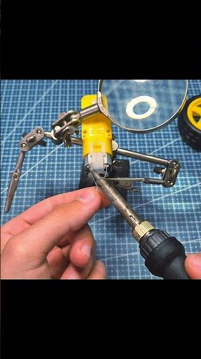 How to Build a DIY Hand-Cranked 5V Gear Motor Generator to Power an LED | Creative DIY