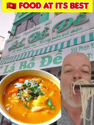 Quán Chay LÁ BỒ ĐỀ - Quán chay Phan Xích Long Phú Nhuận is an absolute must if you want real authentic Vietnamese cuisine at affordable prices! They specialise mostly in noodle soup dishes, including hotpots. They also have delicious rice dishes. Quán Chay LÁ BỒ ĐỀ - Quán chay Phan Xích Long Phú Nhuận 358 Phan Xích Long, Phường 2, Phú Nhuận, Thành phố Hồ Chí Minh #noodlesoup #thuanchay #saigon #vegan