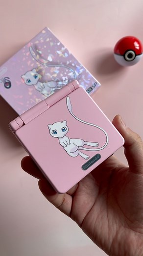 Hairo Satoh | Custom gameboy advance SP X #MEW 😍 new ips screen HQ custom shell USB- C port | Instagram